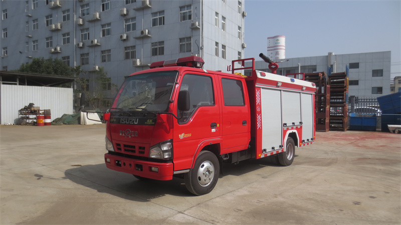 慶鈴100P   2噸水罐消防車