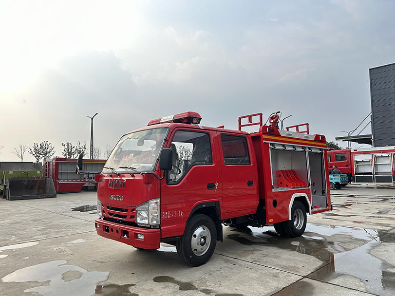 藍牌慶鈴雙排水罐消防車