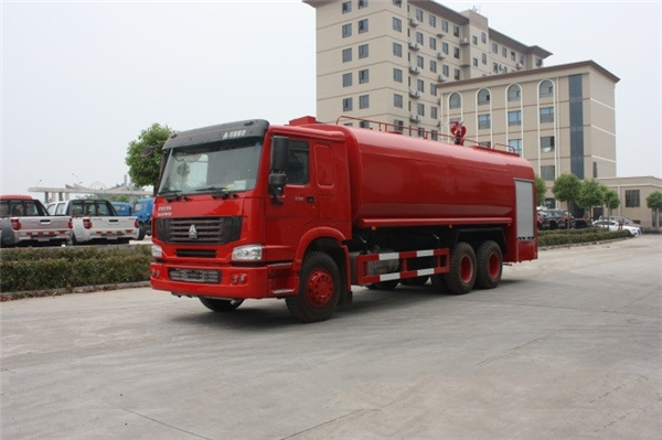重汽后雙橋16T消防灑水車(chē)